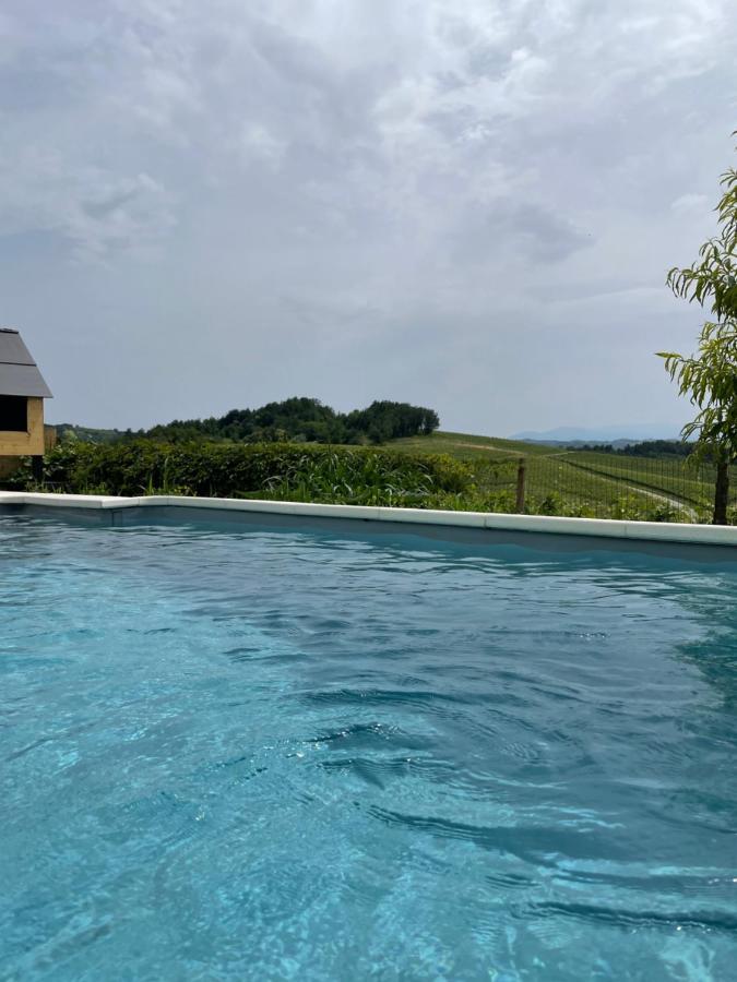 Agriturismo La Ca Veja Monforte dʼAlba Екстериор снимка