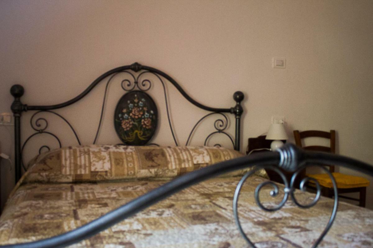 Agriturismo La Ca Veja Monforte dʼAlba Екстериор снимка
