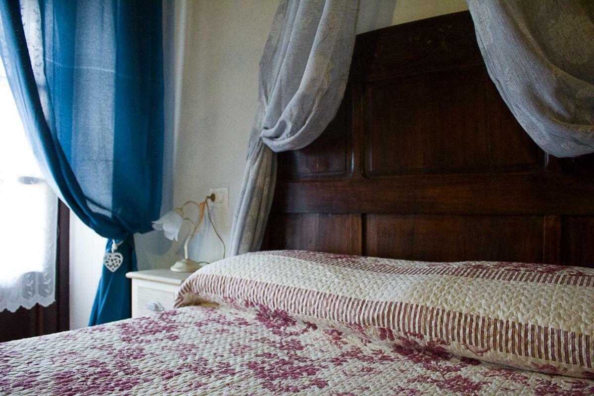 Agriturismo La Ca Veja Monforte dʼAlba Екстериор снимка