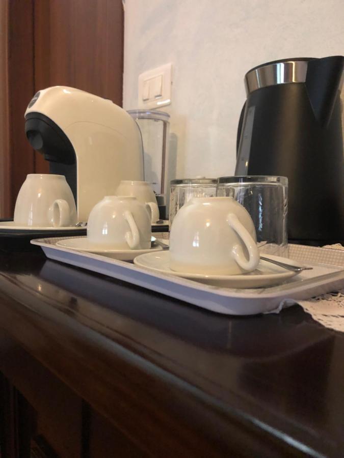 Agriturismo La Ca Veja Monforte dʼAlba Екстериор снимка