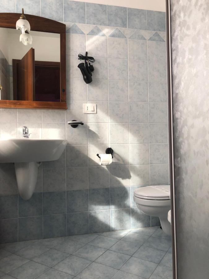 Agriturismo La Ca Veja Monforte dʼAlba Екстериор снимка