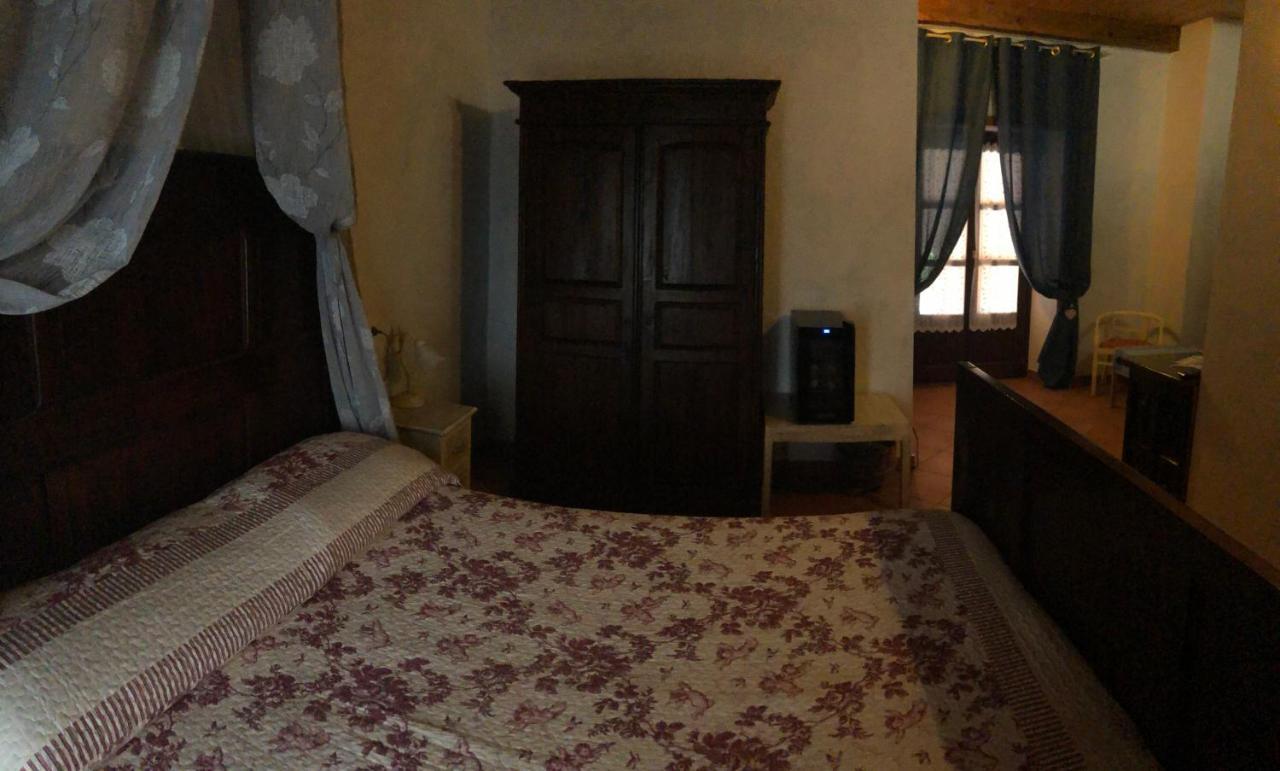 Agriturismo La Ca Veja Monforte dʼAlba Екстериор снимка
